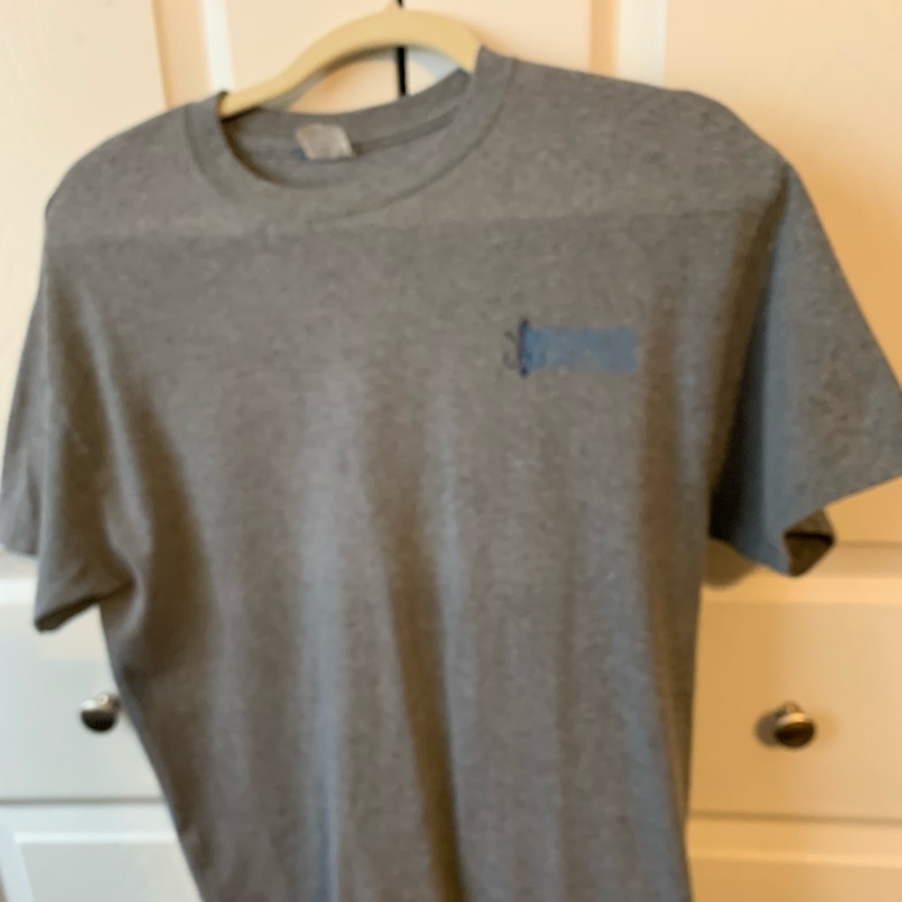 Marsh & Bayou Outfitters, Mens Louisiana Fishing Tee, Mens Small, Like New